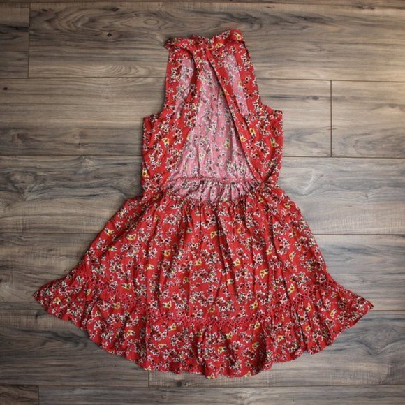 Sunday Mi Amor Red Hi lOW High Neck Floral Open Back Sundress M - Picture 4 of 6